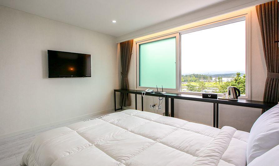 Hotel Swan Gangneung Bagian luar foto