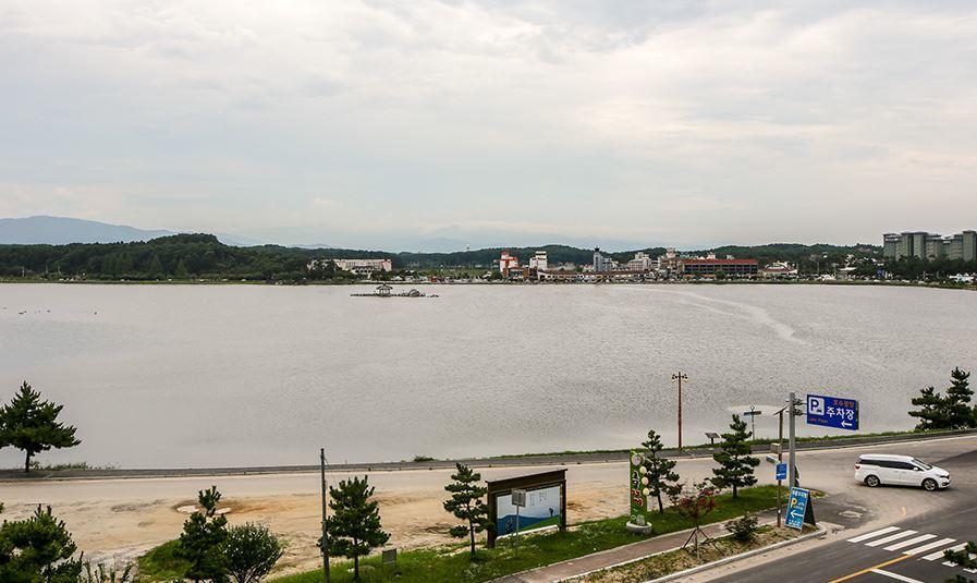 Hotel Swan Gangneung Bagian luar foto