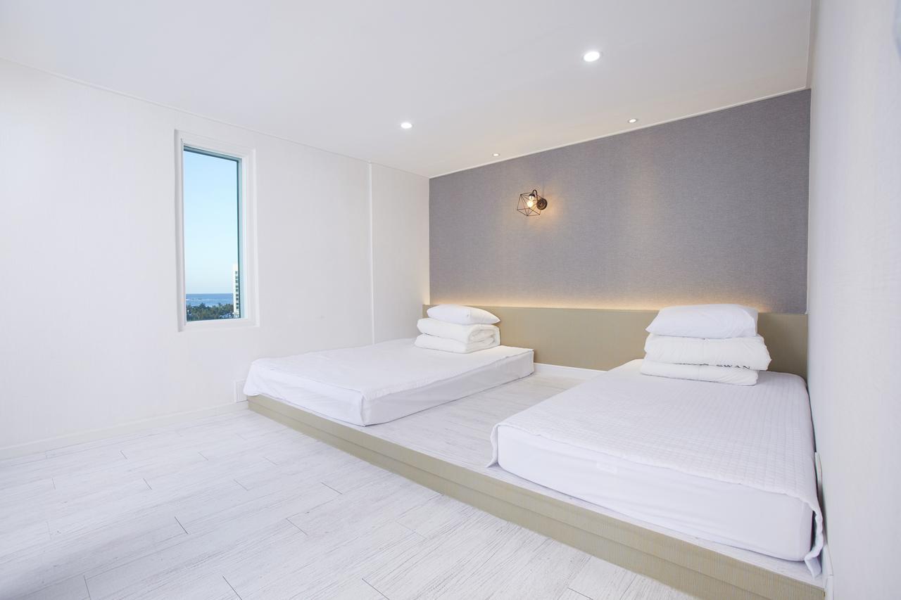 Hotel Swan Gangneung Bagian luar foto